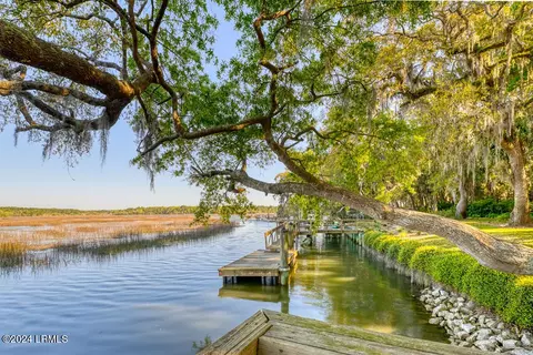 48 Sugar Mill Dr, Okatie, SC 29909