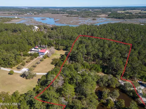 18 Net Weavers Pl, Saint Helena Island, SC 29920