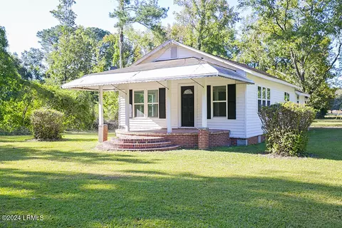 75 Green St, Yemassee, SC 29945
