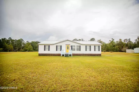 115 Hillcrest Dr, Varnville, SC 29944