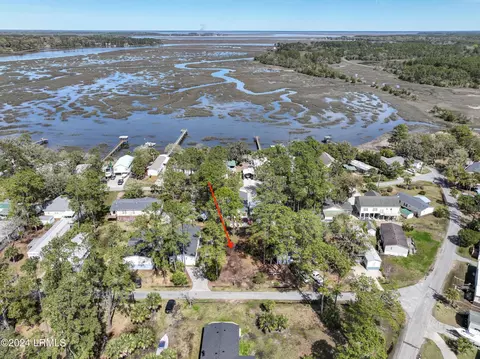 6 Arrowhead Trl, Saint Helena Island, SC 29920
