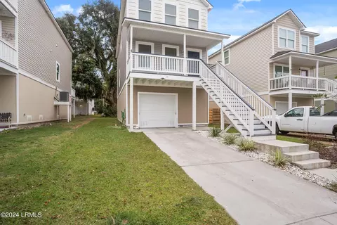 11 Island Breeze Ln, Beaufort, SC 29907