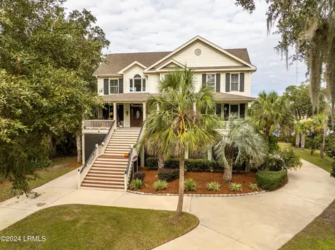 40 Front St, Saint Helena Island, SC 29920