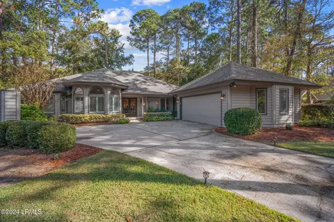16 Quail Walk Ln, Hilton Head Island, SC 29926