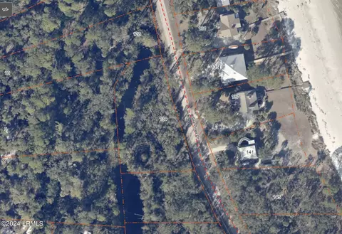 134 Sea Pines Dr, Saint Helena Island, SC 29920