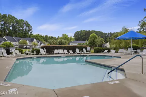 Exterior - 305 Cross Rd, Bluffton, SC 29910 photo 9 of 10