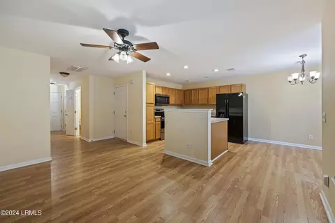 Entry Way - 305 Cross Rd, Bluffton, SC 29910 photo 7 of 10