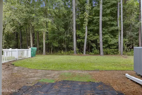 Exterior - 305 Cross Rd, Bluffton, SC 29910 photo 6 of 10