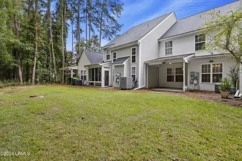 Exterior - 305 Cross Rd, Bluffton, SC 29910 photo 8 of 10