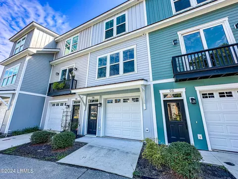 96 Battery Creek Club Dr, Beaufort, SC 29902