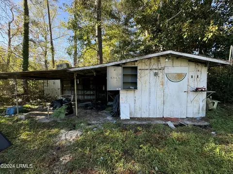 Exterior - 609 Lightsey Street Ext, Hampton, SC 29924 photo 3 of 3