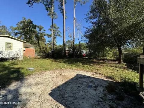 Exterior - 609 Lightsey Street Ext, Hampton, SC 29924 photo 2 of 3