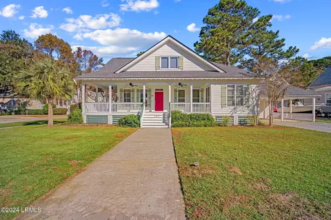 101 Palmer Ln, Beaufort, SC 29902