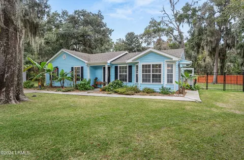 1518 Palmetto Sands Ct, Beaufort, SC 29902