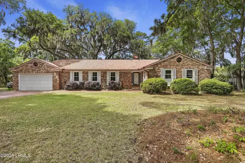12 Audubon Rd, Beaufort, SC 29907