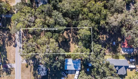 1615 Edinburgh Ave, Port Royal, SC 29935