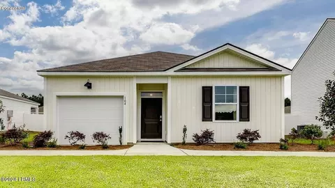 62 Holiday St, Ridgeland, SC 29936