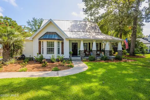 124 Roberts Ln, Hardeeville, SC 29927