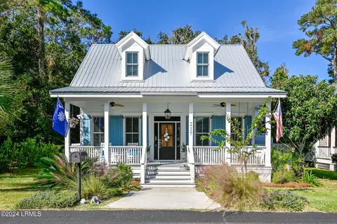 217 Sturdevant Dr, Beaufort, SC 29902