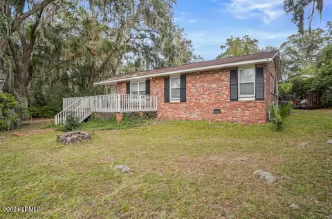 1603 Ivy Ln, Beaufort, SC 29902