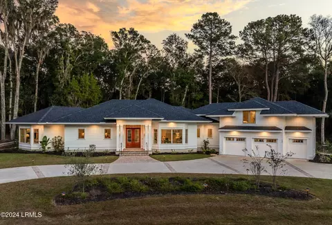 106 Old Plantation Dr E, Beaufort, SC 29907