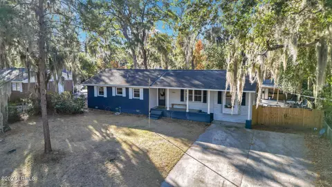 508 Mystic Dr W, Beaufort, SC 29902