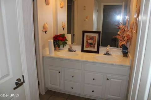 Bath - 344 Suzie Ln, Brunson, SC 29911 photo 3 of 3