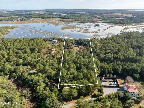 38 Net Weavers Pl, Saint Helena Island, SC 29920