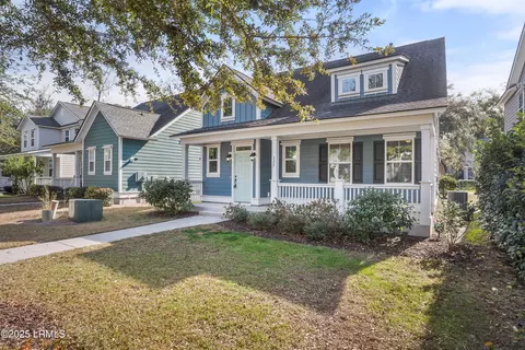 327 Cockle Ln, Beaufort, SC 29906