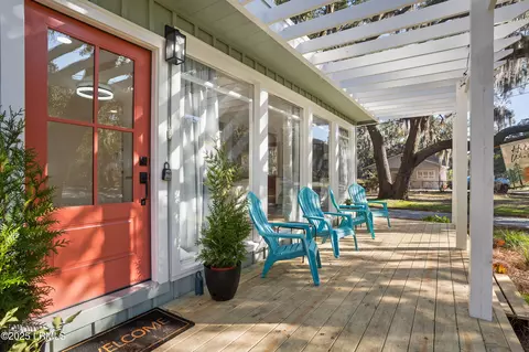 1105 Emmons St, Beaufort, SC 29902