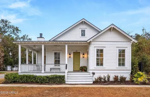 1611 Duke St, Beaufort, SC 29902