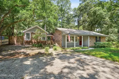 5 Pine Run Trl, Beaufort, SC 29907