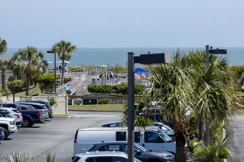 40 Folly Field Rd #202B, Hilton Head Island, SC 29928