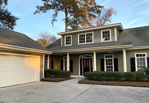 223 Locust Fence Rd, Saint Helena Island, SC 29920