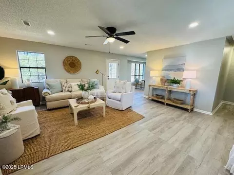 Living - 84 Bobwhite Trl, Hampton, SC 29924 photo 1 of 2