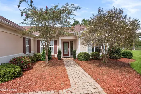 19 Dawn Sky Ct, Bluffton, SC 29909