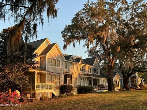 1308 Barnwell Blf, Beaufort, SC 29902