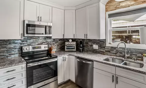 900 Brotherhood Rd #G3, Beaufort, SC 29902
