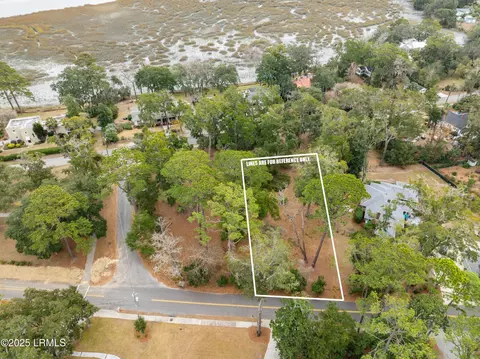 2307 Wilson Dr, Beaufort, SC 29902