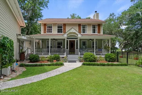 1808 Lenora Dr, Port Royal, SC 29935