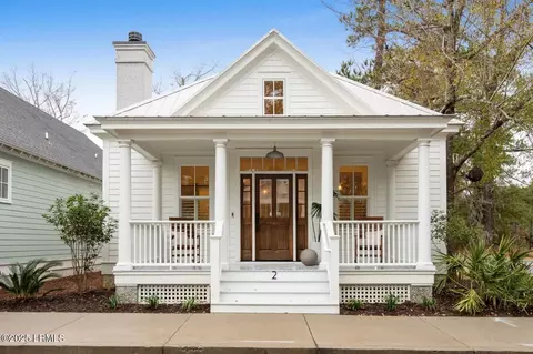 2 Hamlet Row, Beaufort, SC 29906