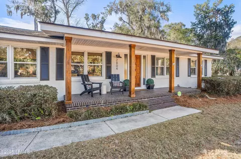 2804 Broome Ln, Beaufort, SC 29902
