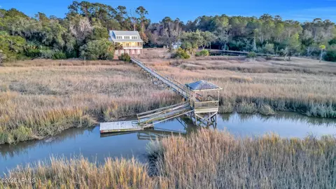51 Coffin Point Rd, Saint Helena Island, SC 29920
