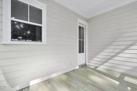 Exterior - 34 Pondhawk Rd, Bluffton, SC 29909 photo 7 of 10