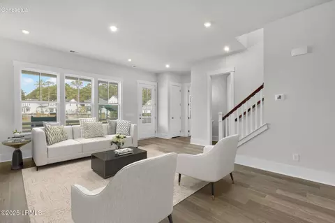 Living - 34 Pondhawk Rd, Bluffton, SC 29909 photo 4 of 5