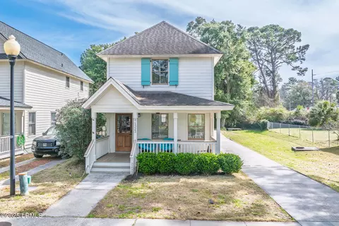 1323 Broad St, Beaufort, SC 29902