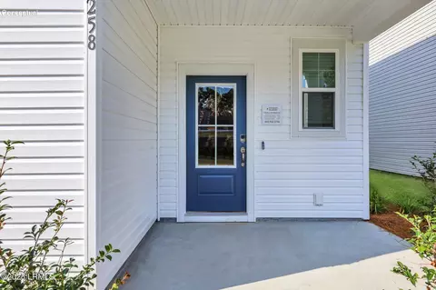 163 Lockwood Dr, Bluffton, SC 29910