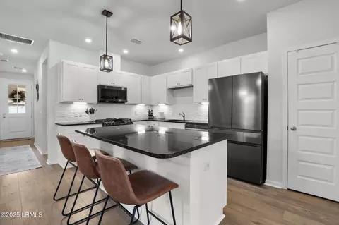 16 Parr Ct, Bluffton, SC 29910 photo 8