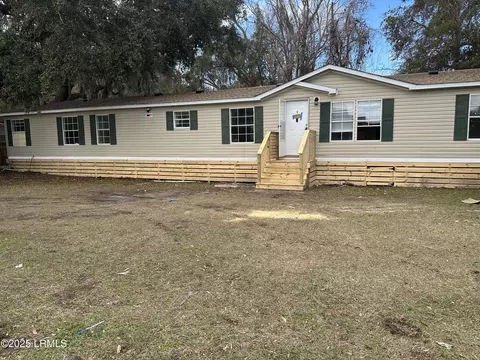 89 Little Capers Rd, Beaufort, SC 29907