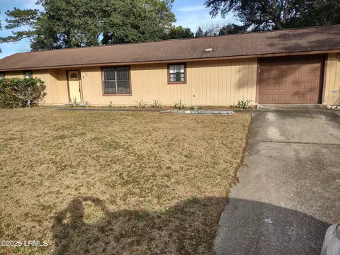 1511 Quarter Horse Rd, Beaufort, SC 29906
